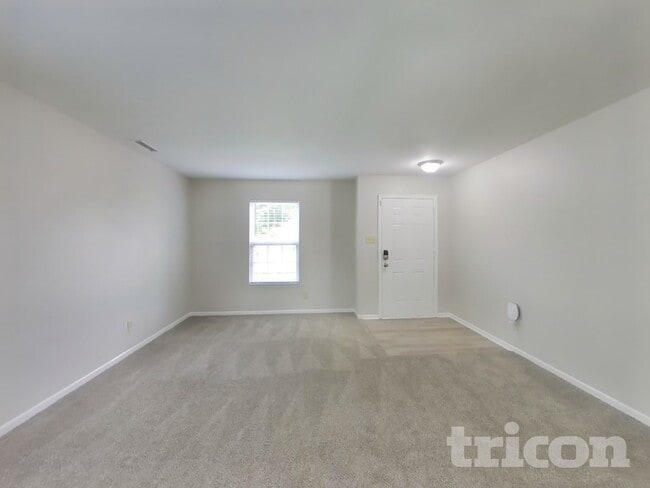 Building Photo - 1413 Bluestem Dr
