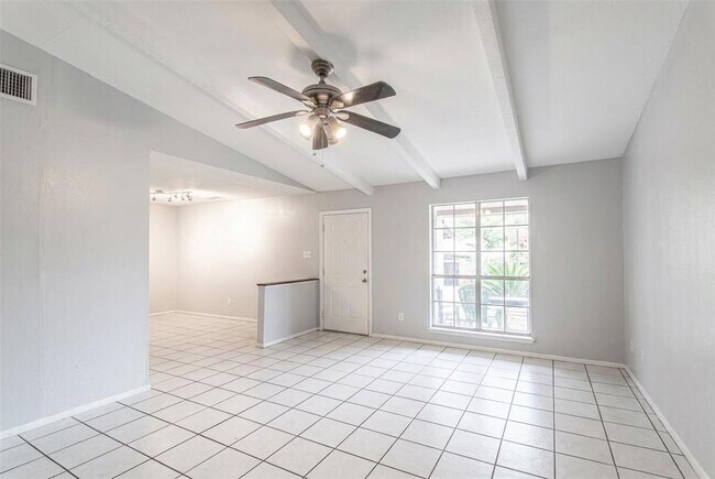 Foto del edificio - 8206 Exmoor Dr