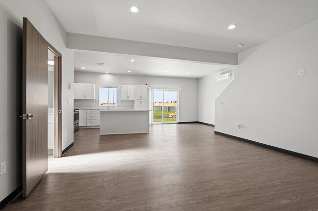 Building Photo - 1110 Greenfield Dr