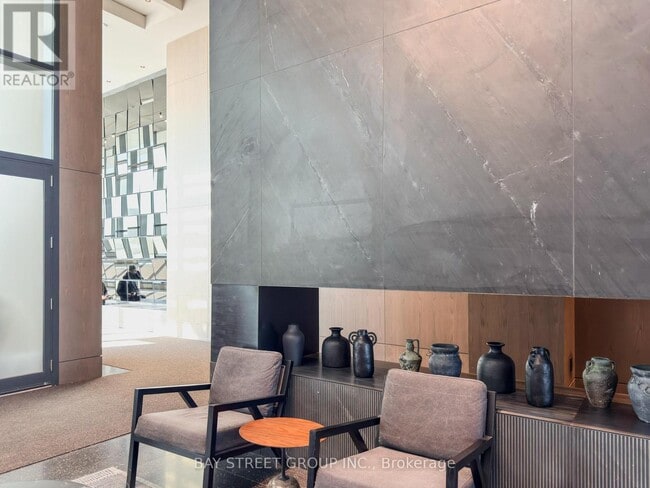 Building Photo - 8 Interchange Wy