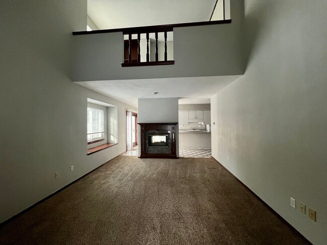 Foto del edificio - 2463 N Lyndale Apartments