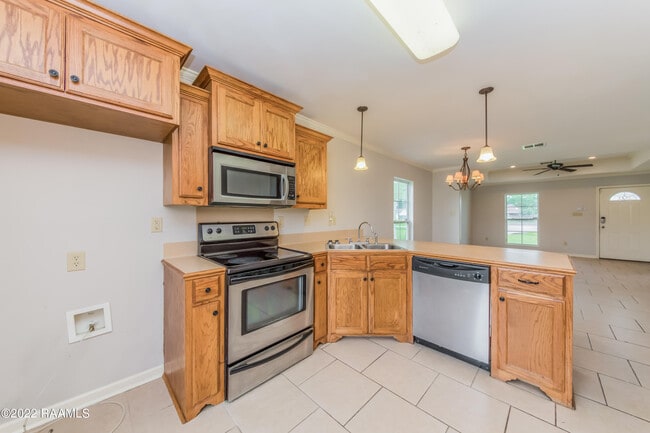 Building Photo - 1029 Gary Dr