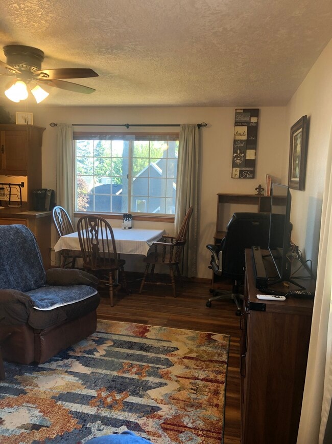 Building Photo - 952 NW 23rd Ave