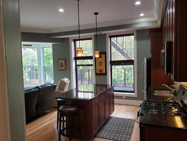 Foto del edificio - 207 W Saint Paul Ave