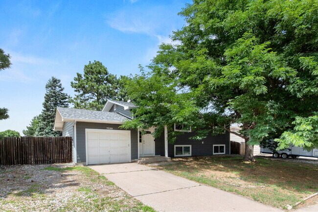 Foto del edificio - 4-bed, 2-bath, 1824 square foot home with ...
