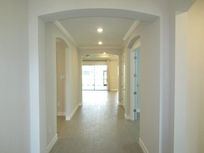 Foto del edificio - 608 Maraviya Blvd