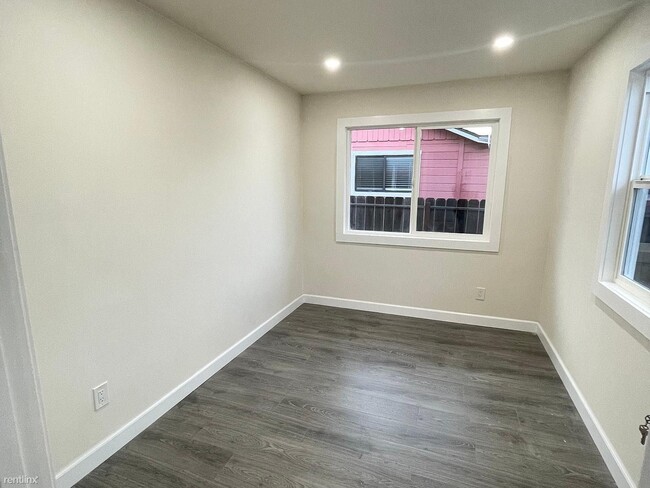 Building Photo - 389 E Arques Ave