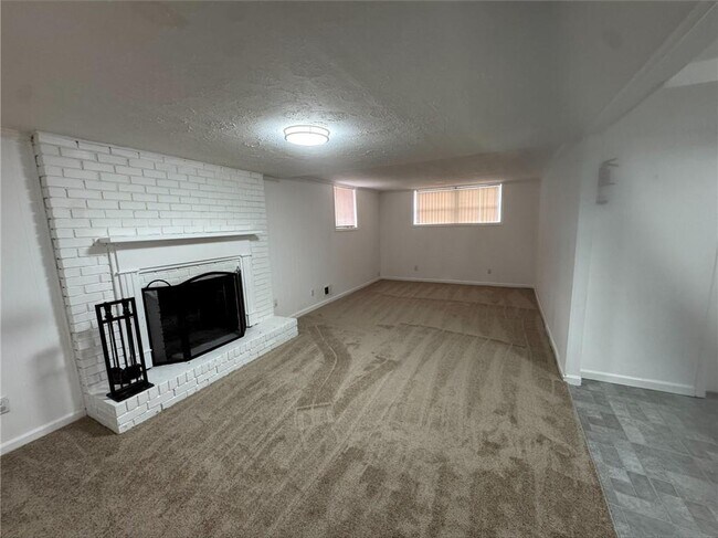 Foto del edificio - 956 Slash Pine Rd