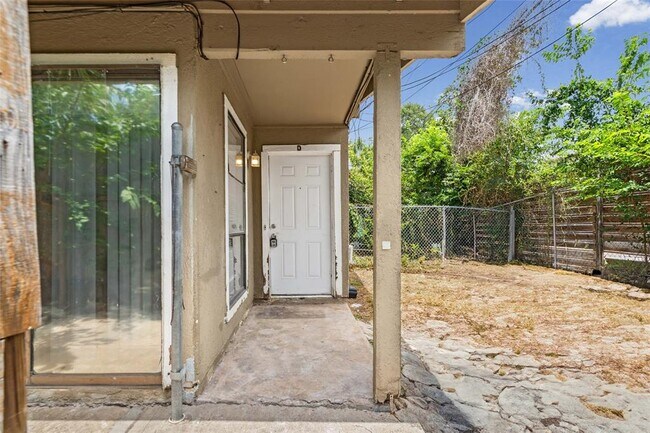 Foto del edificio - 2809 Parker Ln