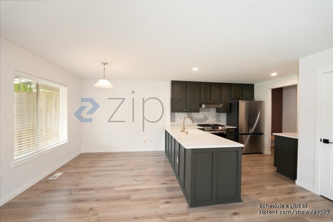 Foto del edificio - 17860 155th Pl SE