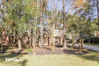 Building Photo - 30 Sylvan Forest Dr