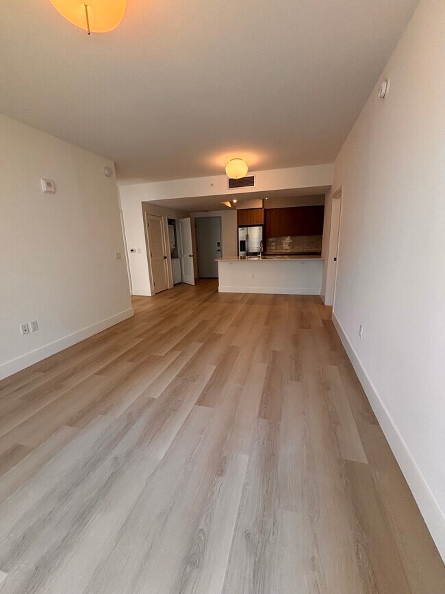 Building Photo - 2512 NE 181st St
