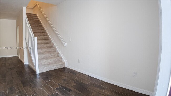 Foto del edificio - 1042 NW 33rd Manor