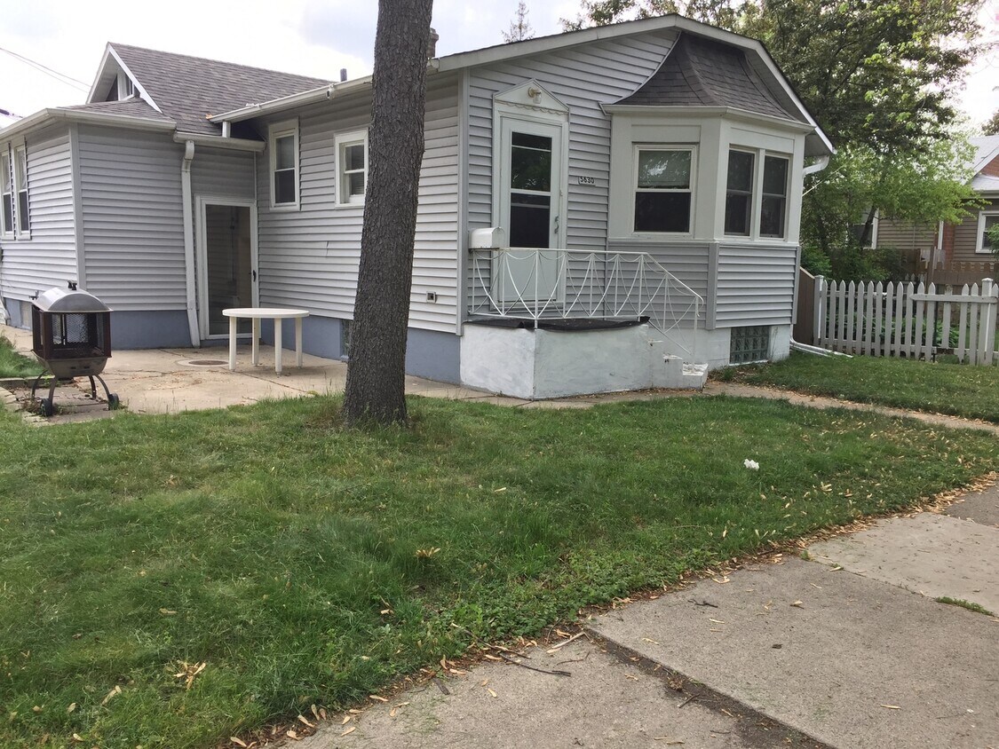 5630 N Avondale Ave, Chicago, IL 60646 House Rental in Chicago, IL