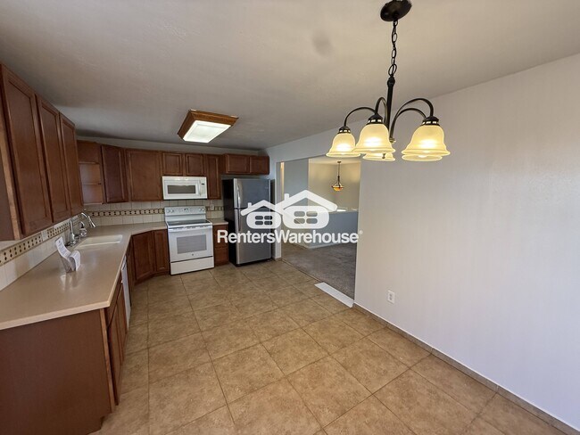 Building Photo - 3826 W Tuscaloosa Way