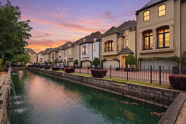 Building Photo - 6527 Clarewood Oak Estates Ln