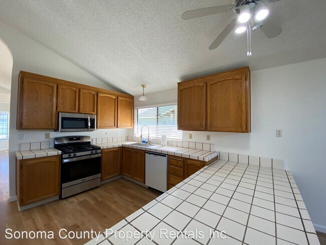 Foto del edificio - 3 br, 2 bath House - 7451 Monique Place