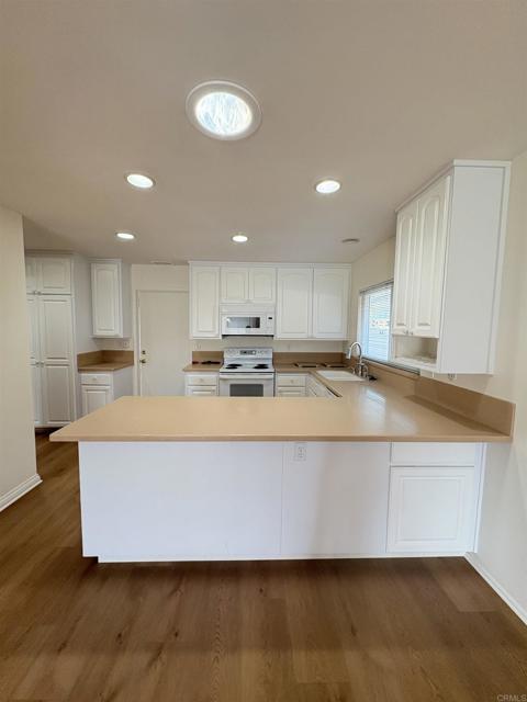 Foto principal - 1271 Discovery St
