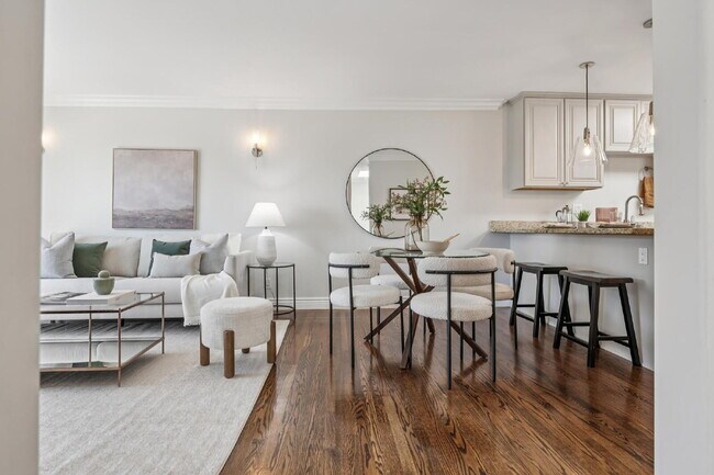 Foto del edificio - Beautiful 3 Bedroom 2 Bathroom Single Fami...