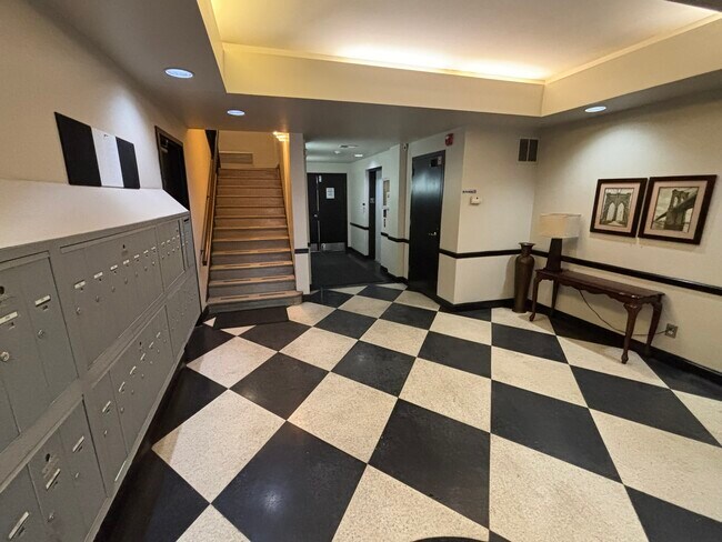 Foto del edificio - 5316 Pershing Ave