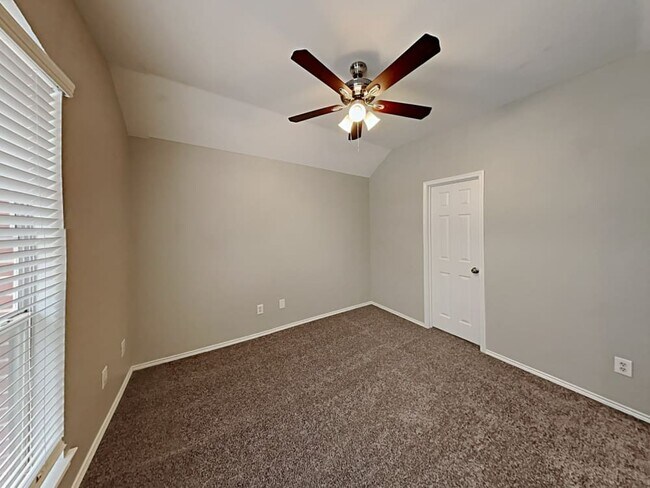 Foto del edificio - 1134 Finch Cir