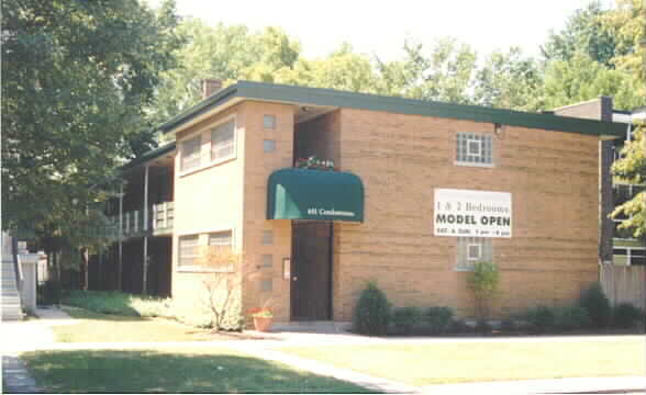 Primary Photo - 651 South Blvd