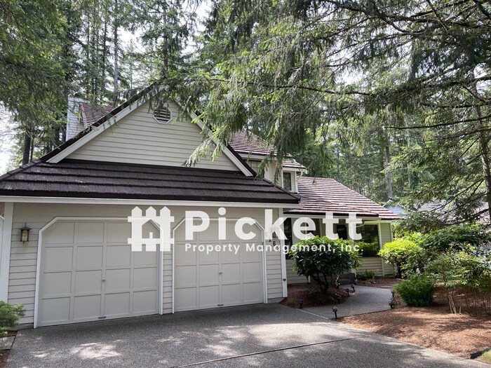Primary Photo - 3 Bedroom House in McCormick Woods