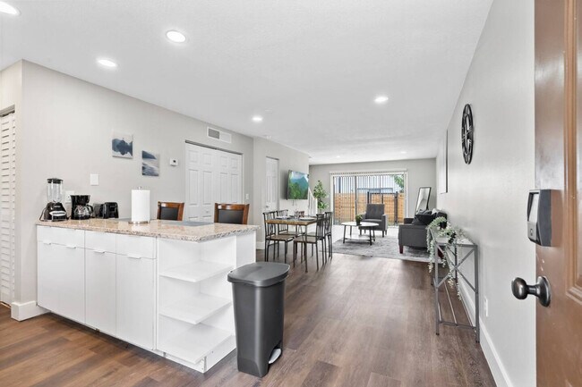 Foto del edificio - 3715 Legacy Square