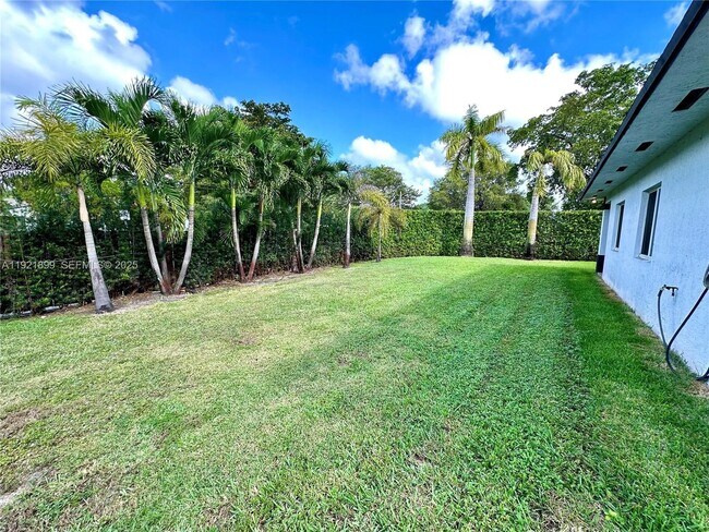 Foto del edificio - 14890 NE 10th Ave