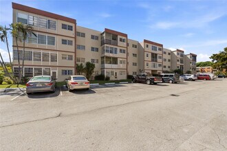 Building Photo - 4044 NW 19th St