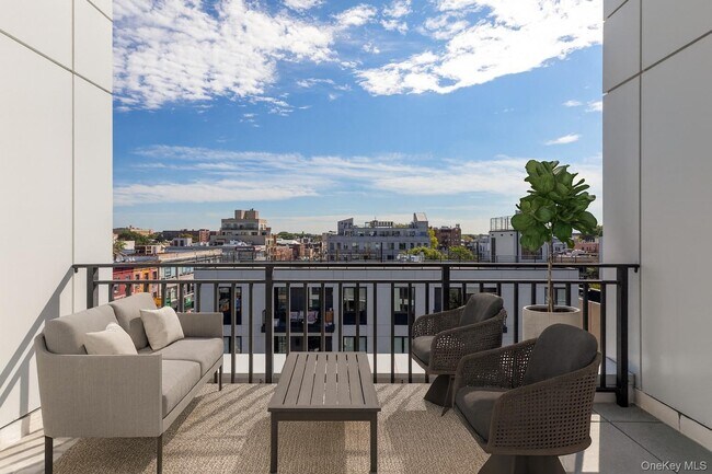 Foto del edificio - 37-18 Broadway