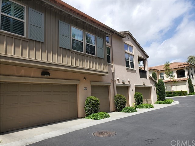 Building Photo - 70 Coralwood