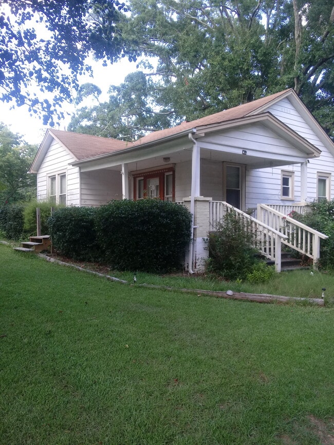 Foto del edificio - 1246 Liberty Rd