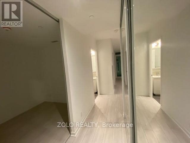 Photo du bâtiment - 5 Buttermill Ave.