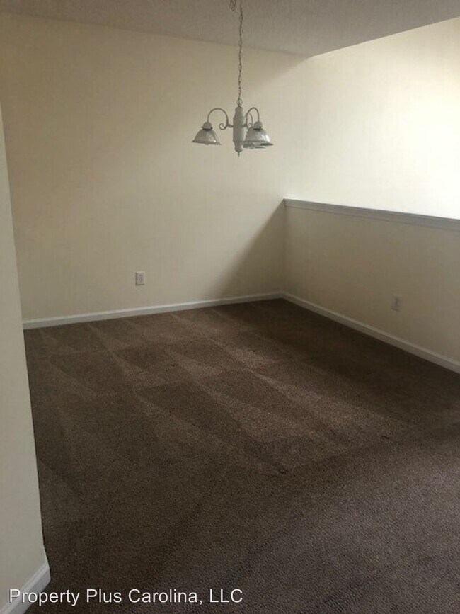 Foto del edificio - 4625 McClelland Dr