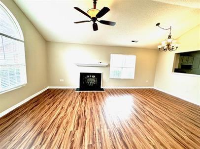 Foto del edificio - 16 Creekbend Ct