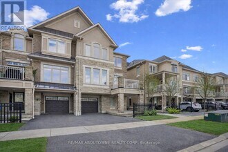Building Photo - 2548 Grand Oak Trail