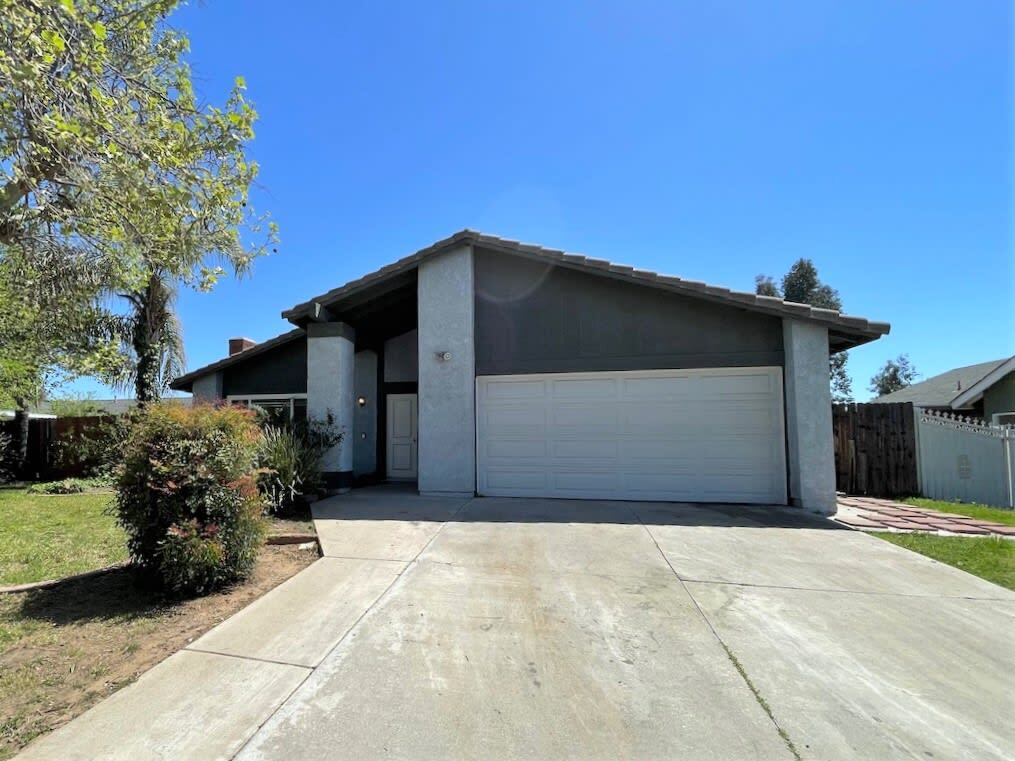 25243 Hemlock Ave House Rental in Moreno Valley, CA