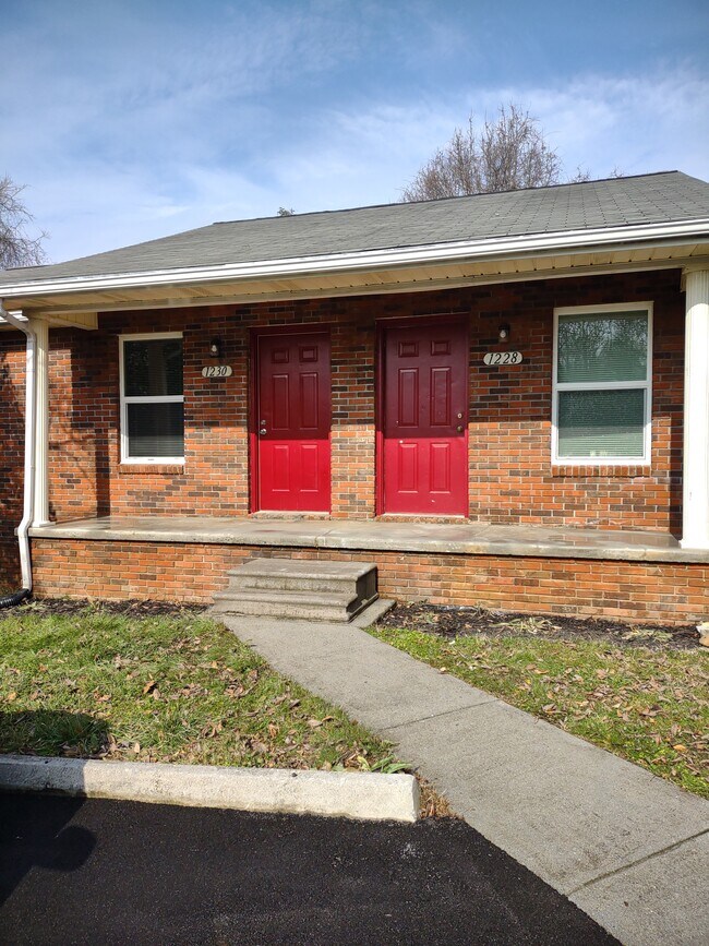 1228 McConnell St, Morristown, TN 37814 Apartments in Morristown, TN