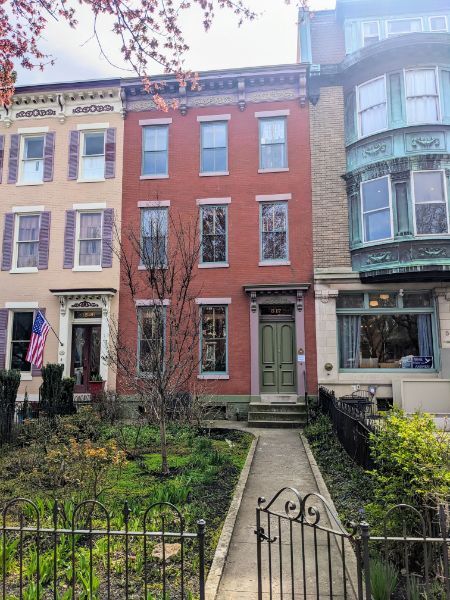 Primary Photo - 517 E Capitol St SE