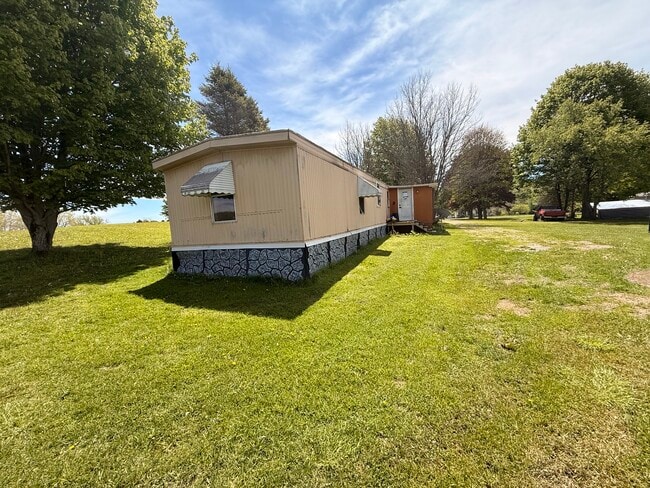 Building Photo - 702 Sedgwick Rd
