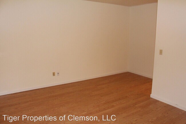 Foto del edificio - 123 College Heights Blvd