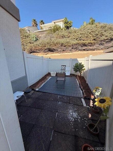 Foto del edificio - 2715 Lake Pointe Dr