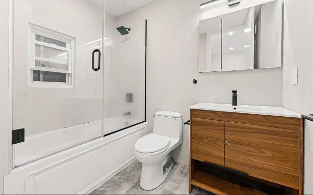 Foto del edificio - 3 bedroom in BROOKLYN NY 11215