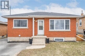 Building Photo - 426 Highland Rd E