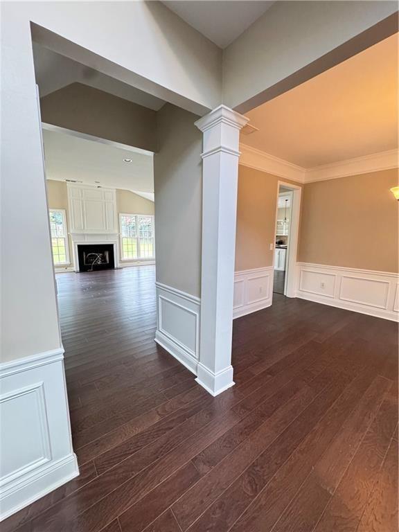 Foto del edificio - 7880 Brookwood Way