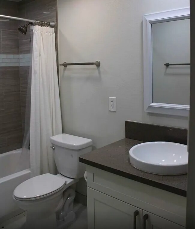 Building Photo - 410 Kaha St