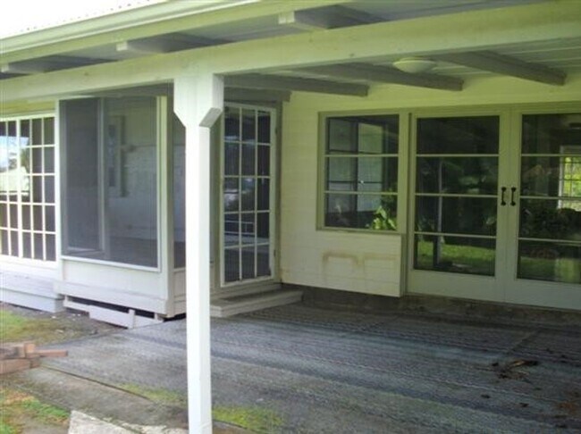 Building Photo - Large 3BR/2BA in lower Kaumana
