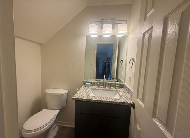 Building Photo - Craddock-222