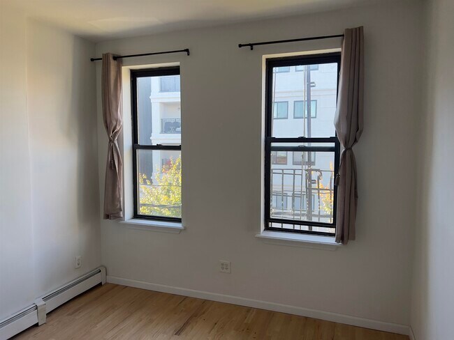 Foto del edificio - 423 Jefferson St